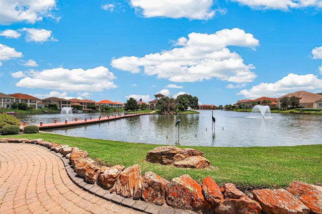 18943 Villa Bergamo Lane, Houston, TX 77094