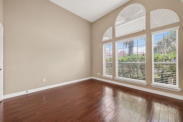 18943 Villa Bergamo Lane, Houston, TX 77094