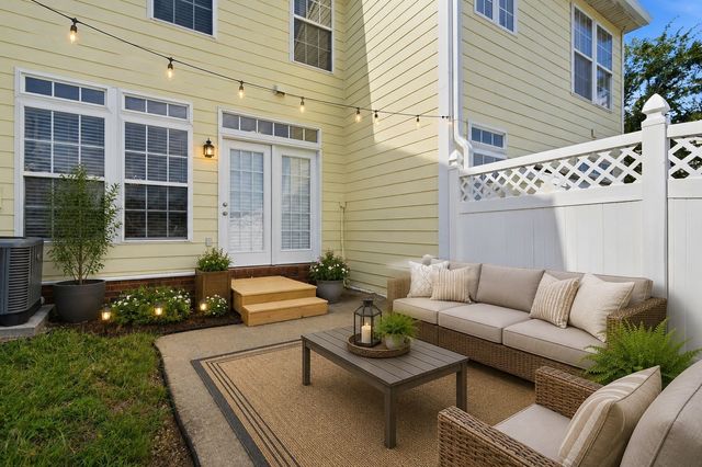 7726 Porter House Dr, Nashville, TN 37211
