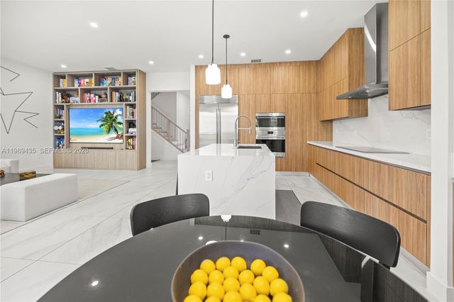 12021 SW 82nd Pl, Miami, FL 33156