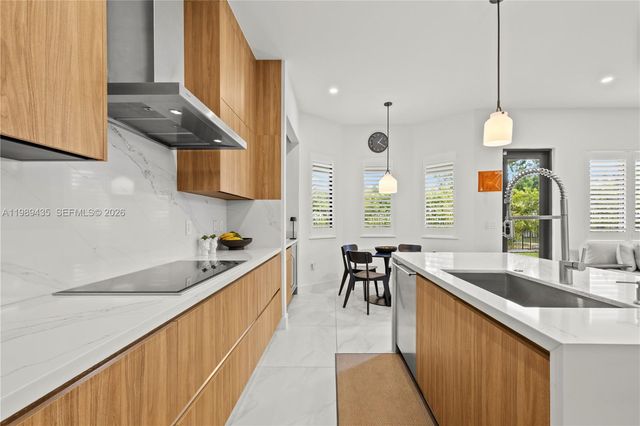 12021 SW 82nd Pl, Miami, FL 33156