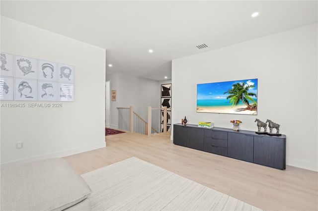 12021 SW 82nd Pl, Miami, FL 33156