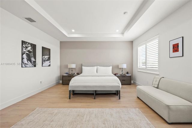 12021 SW 82nd Pl, Miami, FL 33156