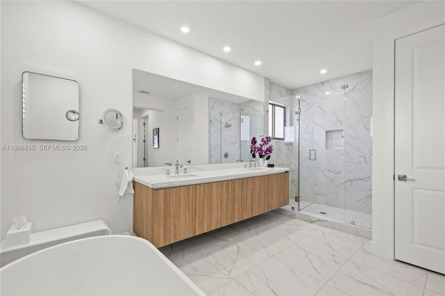 12021 SW 82nd Pl, Miami, FL 33156