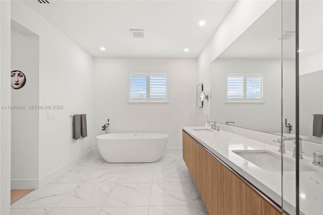 12021 SW 82nd Pl, Miami, FL 33156