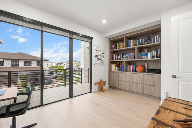 12021 SW 82nd Pl, Miami, FL 33156