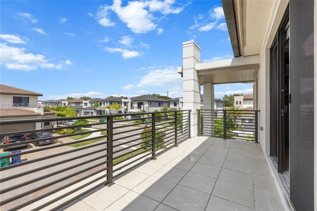 12021 SW 82nd Pl, Miami, FL 33156