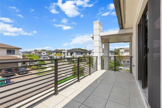 12021 SW 82nd Pl, Miami, FL 33156