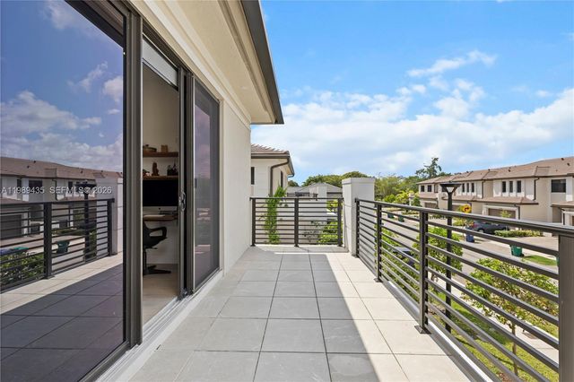 12021 SW 82nd Pl, Miami, FL 33156