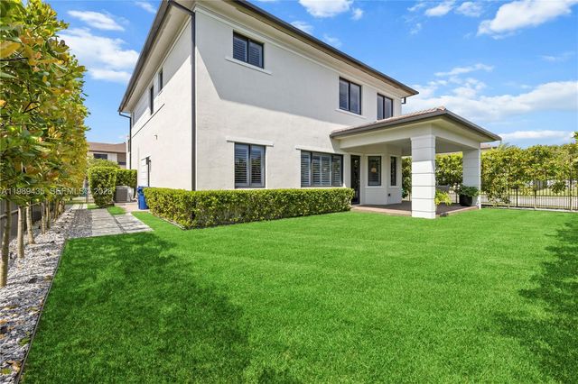 12021 SW 82nd Pl, Miami, FL 33156