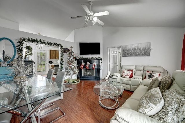 4461 Winton Dr, Antioch, TN 37013