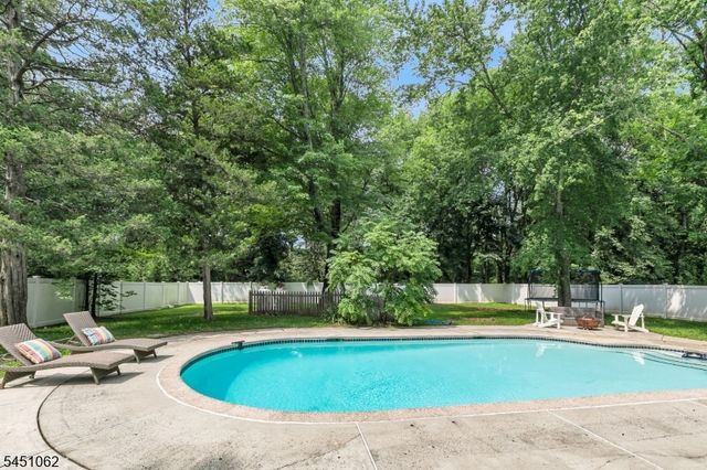 67 Kinnan Way, Bernards Twp., NJ 07920