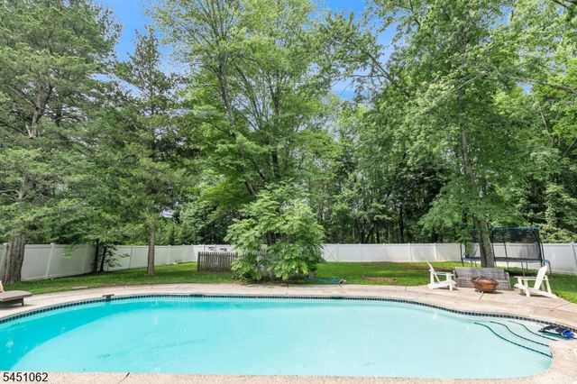 67 Kinnan Way, Bernards Twp., NJ 07920