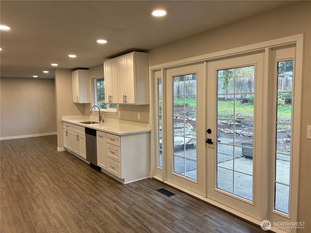 11713 100 Avenue Ct E, Puyallup, WA 98373