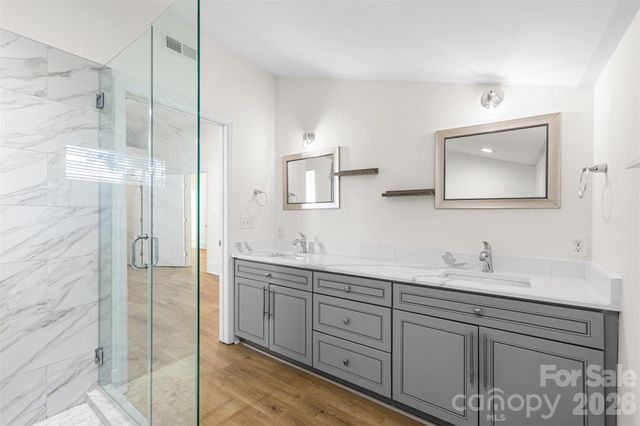 4309 Hovis Road, Charlotte, NC 28208