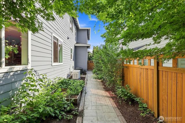 10036 NE 151st Drive, Bothell, WA 98011