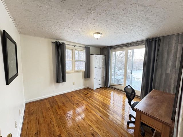 N44W28076 Capitol DRIVE, Pewaukee, WI 53072