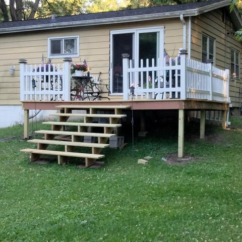 N44W28076 Capitol DRIVE, Pewaukee, WI 53072