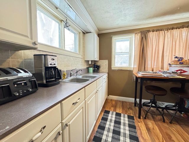 N44W28076 Capitol DRIVE, Pewaukee, WI 53072