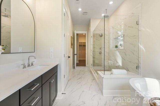 4531 Splash Trail, Sherrills Ford, NC 28673
