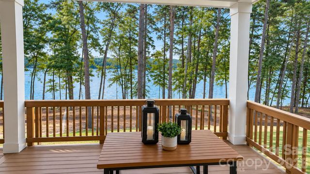 4531 Splash Trail, Sherrills Ford, NC 28673