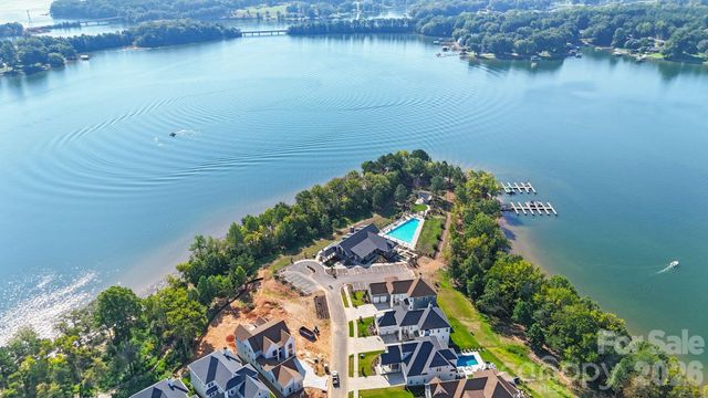 4531 Splash Trail, Sherrills Ford, NC 28673
