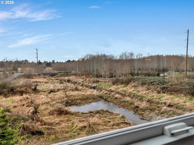 2188 Stanley Lake Ct, Seaside, OR 97138