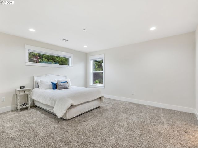 2188 Stanley Lake Ct, Seaside, OR 97138