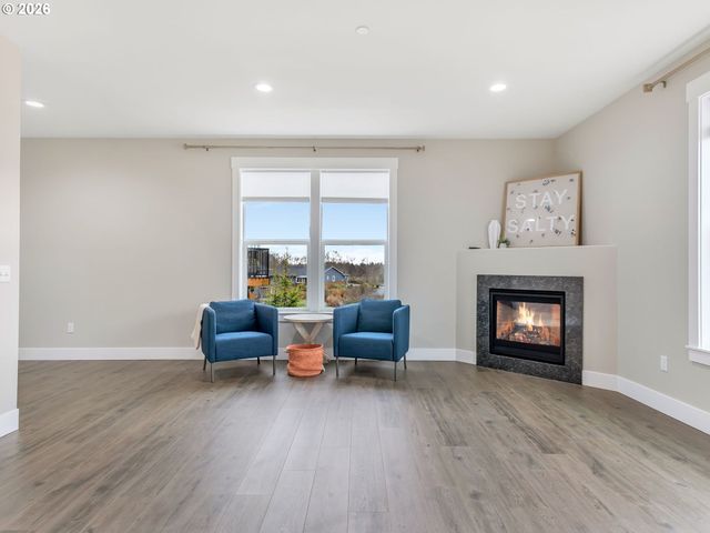 2188 Stanley Lake Ct, Seaside, OR 97138