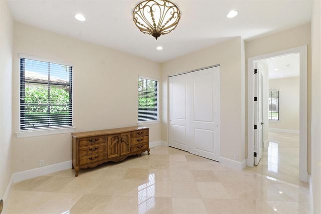 8289 Emerald Avenue, Parkland, FL 33076