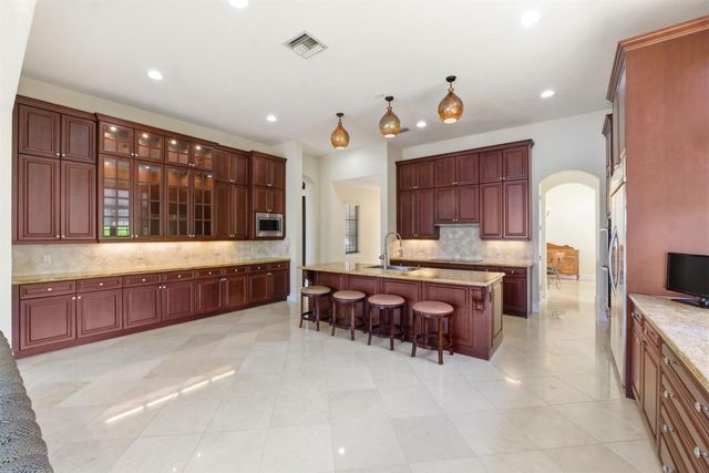 8289 Emerald Avenue, Parkland, FL 33076