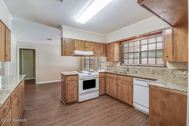 242 Monteigne Drive, Lafayette, LA 70506