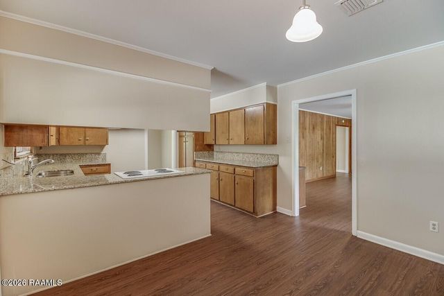 242 Monteigne Drive, Lafayette, LA 70506