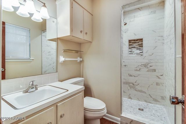 242 Monteigne Drive, Lafayette, LA 70506