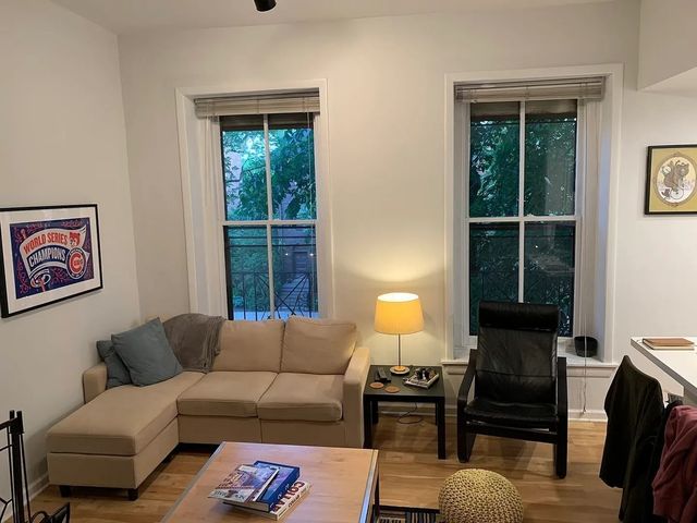 918 W Fullerton Avenue 2, Chicago, IL 60614