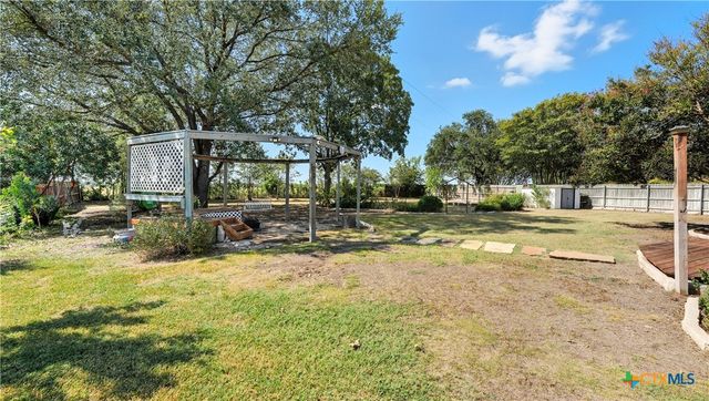 109 Bobwhite Trail, Seguin, TX 78155