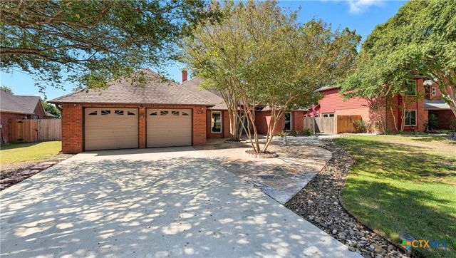 109 Bobwhite Trail, Seguin, TX 78155