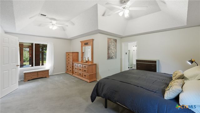 109 Bobwhite Trail, Seguin, TX 78155