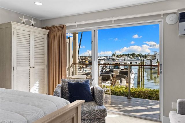 900 Broad AVE S # 110, Naples, FL 34102