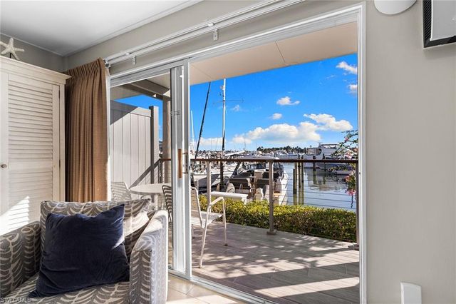 900 Broad AVE S # 110, Naples, FL 34102