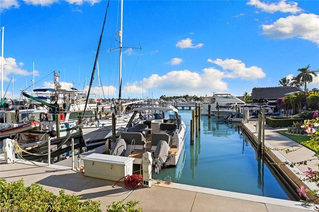 900 Broad AVE S # 110, Naples, FL 34102