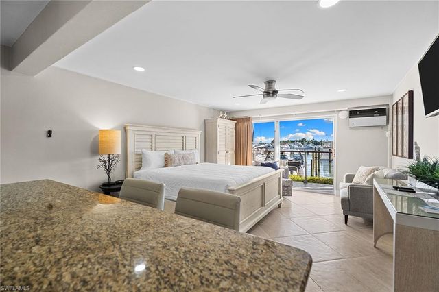 900 Broad AVE S # 110, Naples, FL 34102