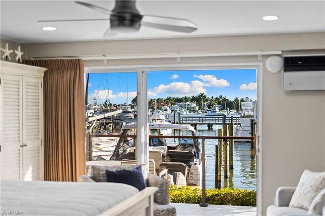 900 Broad AVE S # 110, Naples, FL 34102