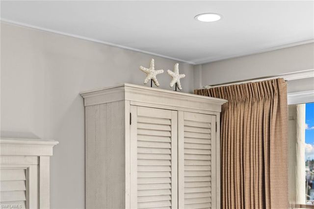 900 Broad AVE S # 110, Naples, FL 34102