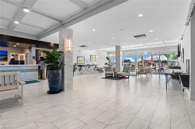 900 Broad AVE S # 110, Naples, FL 34102