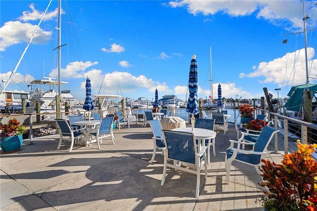 900 Broad AVE S # 110, Naples, FL 34102