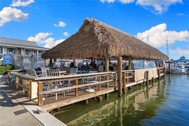 900 Broad AVE S # 110, Naples, FL 34102