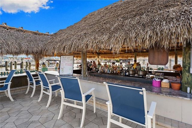 900 Broad AVE S # 110, Naples, FL 34102