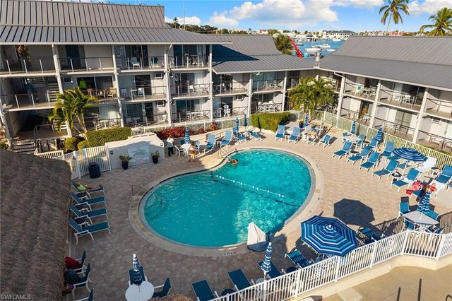 900 Broad AVE S # 110, Naples, FL 34102