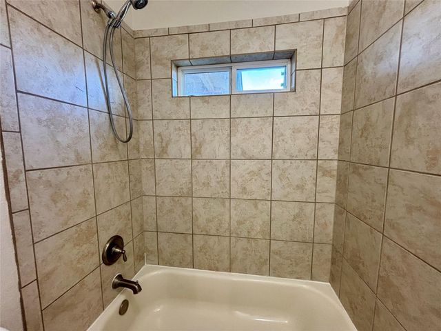 6013 Dublin Lane, Pearland, TX 77581